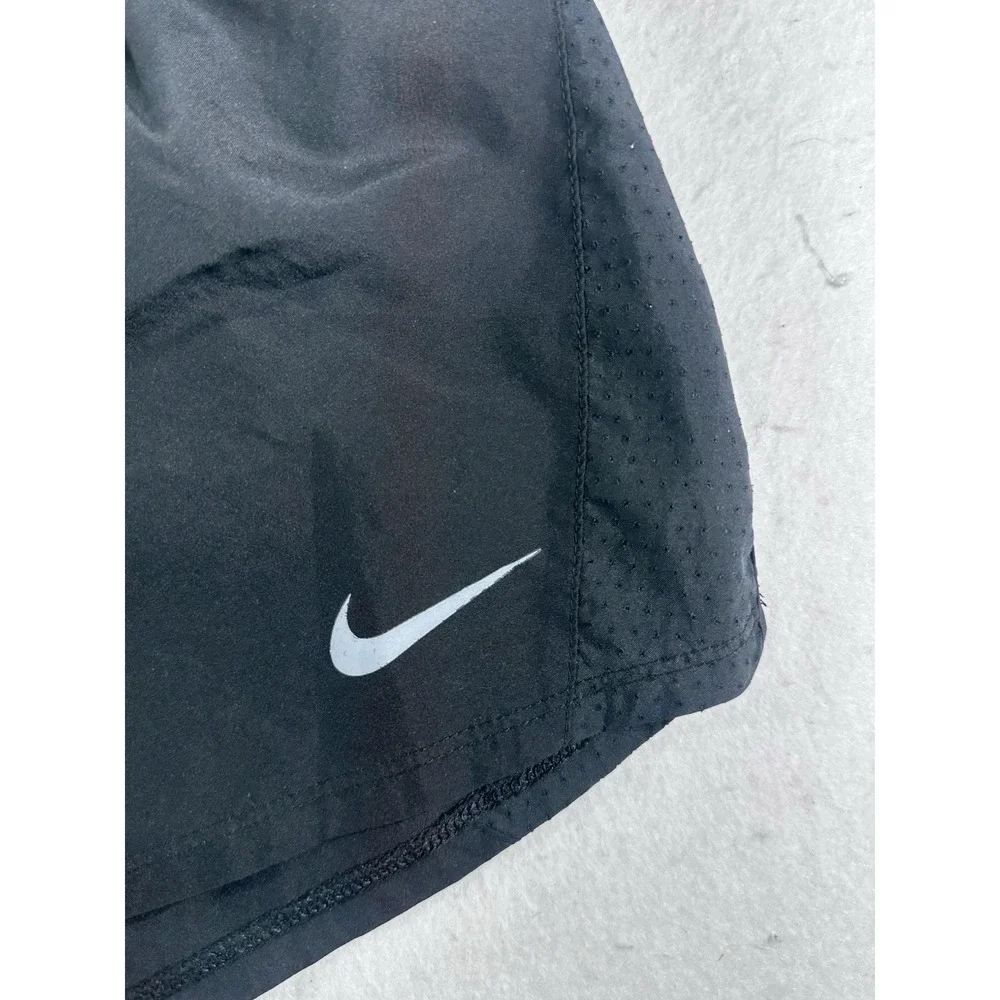 Nike Women's Black Dri-FIT Running Athletic Workout Shorts Size Medium